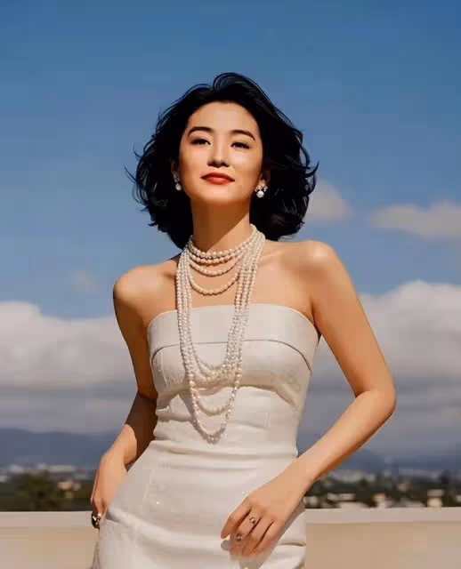 曾深愛!秦漢兒子自爆父親與林青霞情史,兩人曾地下室約會超甜蜜