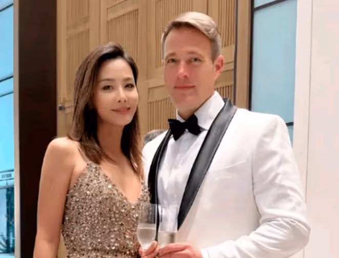 她是吳奇隆前妻,如今二婚被丈夫寵上天,三個保姆照顧孩子