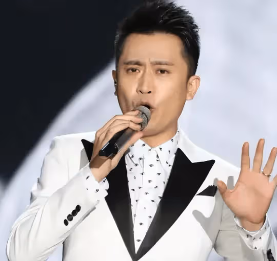 楊帆紮根央視16年,為何始終上不了《春晚》?真相曝光令人唏噓...