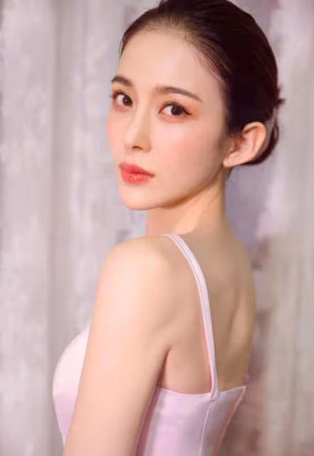 趙櫻子被男頂流追過還被騙婚?「迪冪孟扎」很性感妖艷