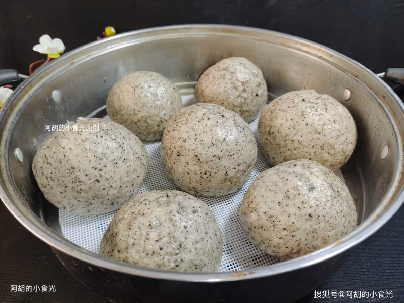 天冷就適合蒸這一鍋,扛餓又養人!食材多樣、一口鬆軟香甜好營養,越嚼越有好滋味