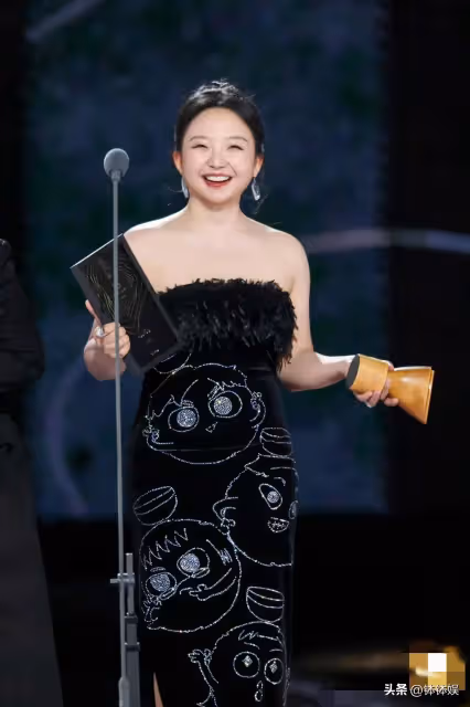 辣目洋子玩兒大了！將自己照片做成冥幣，裡面還有徐志勝和李雪琴