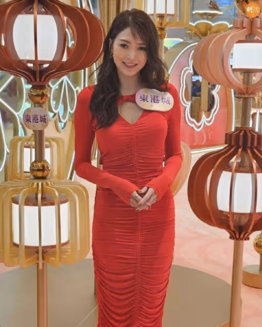 香港知名女星產後身材更完美!現身活動上圍豐滿,自曝有意生二胎