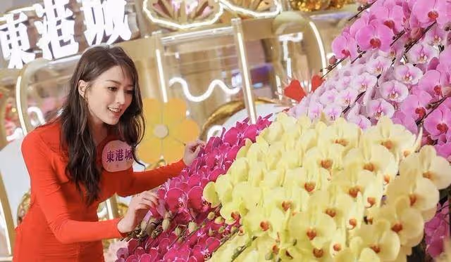 香港知名女星產後身材更完美!現身活動上圍豐滿,自曝有意生二胎