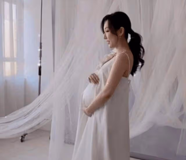 恭喜!TVB前女星懷孕肥肚不肥人,未婚先孕後火速宣布結婚
