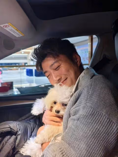 TVB前帥氣小生罕見曝妻子真容！兩夫妻公開秀恩愛，已在內地定居