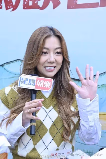 何雁詩見兒子Asher識爬感動到哭！全家人學手語幫助溝通 堅持工作平衡心靈怕易有憂慮