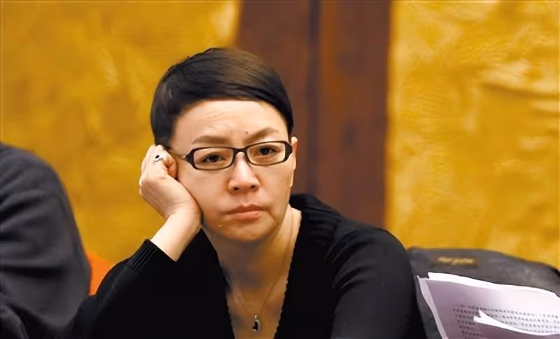 宋丹丹拒絕英達來看孫子！巴圖兒子5歲了，越來越像爺爺