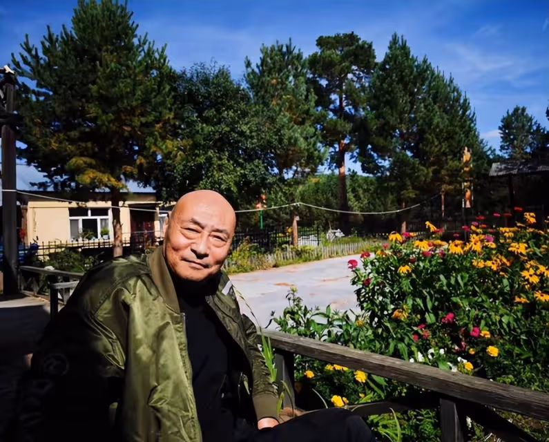 突發!60歲老戲骨吳連生去世,知情人曝細節,最後朋友圈文藝范足