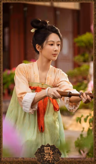 為什麼國色芳華裡面的女性都沒有耳飾？看完我才恍然大悟