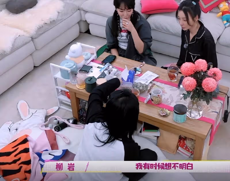 看了柳岩一個人獨居的真實生活,就知道她得子宮肌瘤的原因了