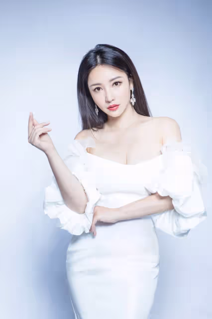 看了柳岩一個人獨居的真實生活,就知道她得子宮肌瘤的原因了