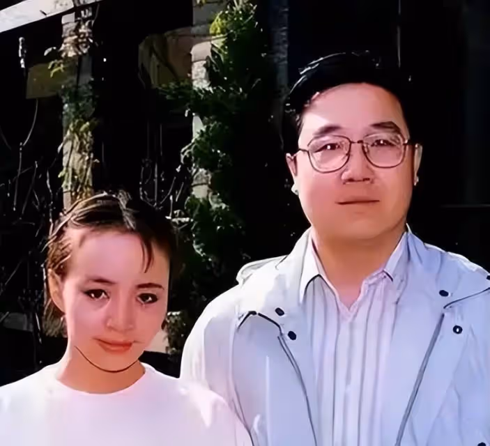 看到巴圖如今過得好,弟弟英如鏑眼紅,出言冷嘲熱諷滿是父親精髓