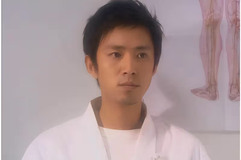 演員高鑫:結婚16年不做飯不洗碗,錢交給妻子管,他才是人間清醒