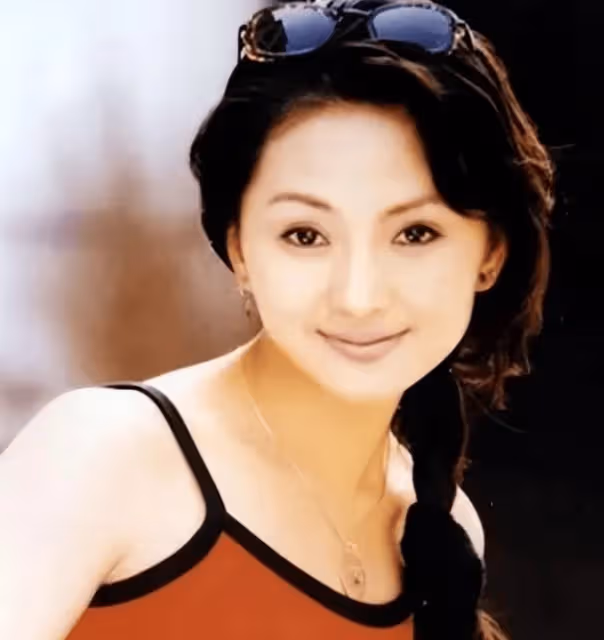 「最美香妃」劉丹:被瓊瑤1800萬特效力捧,卻死在28歲,一家4口只剩1人
