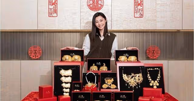 恭喜!40歲香港知名女星大婚在即,過大禮未婚夫送各種金器