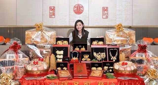 恭喜!40歲香港知名女星大婚在即,過大禮未婚夫送各種金器