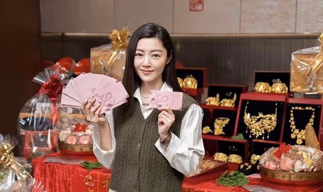 恭喜!40歲香港知名女星大婚在即,過大禮未婚夫送各種金器