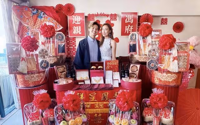 恭喜！「東張女神」即將結婚，過大禮場面震撼，在訪問中多次流淚