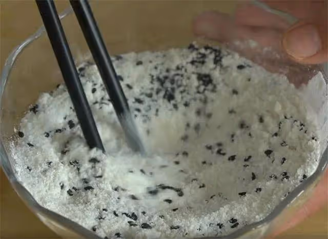 排隊20分鐘才能吃到的糖餅,原來做法很簡單,比油炸糕好吃多了