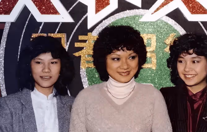 「一代歌后」葉麗儀：2段婚姻4次試管， 一家6口2患癌1癱瘓，名與利的背後難以想像！