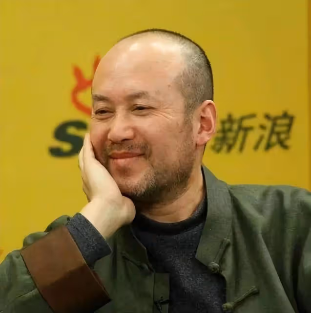 她竟然就是郭達的老婆!難怪郭達能上20次春晚,其實都和她有關