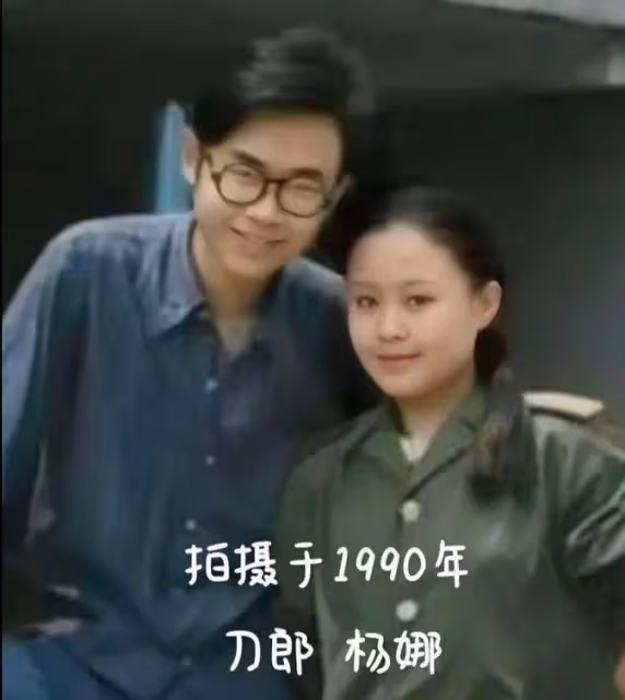 原來她就是陪伴刀郎30年的妻子，難怪刀郎會以這種方式，再登神壇
