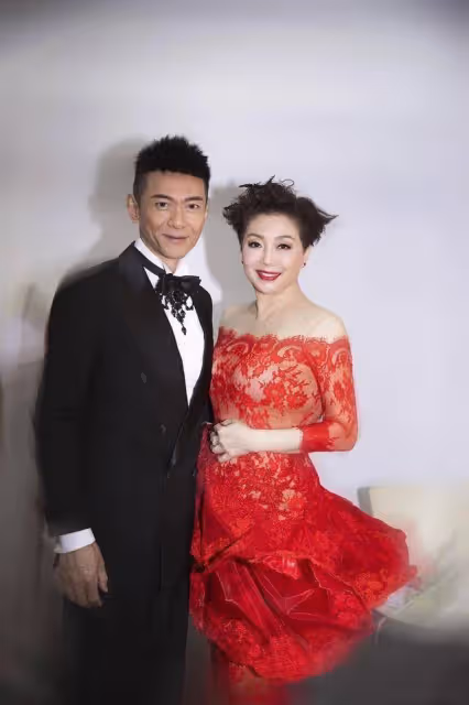 TVB前知名小生婚外情往事被重提,圈中妻子罕見回應原諒男方因由
