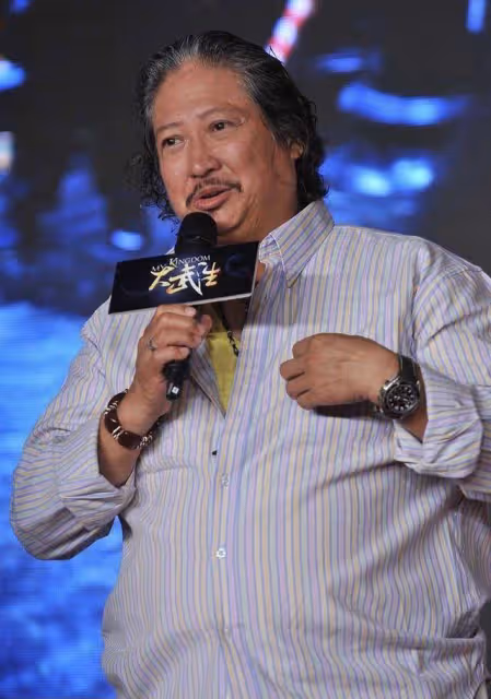 洪金寶大壽與孫子合照!兩個小傢伙顏值飆升,被喊話原地出道