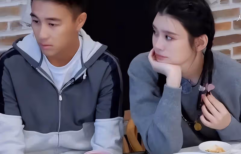 周一圍對朱丹說的話,讓全職媽媽們破防了,其實他也在點奚夢瑤