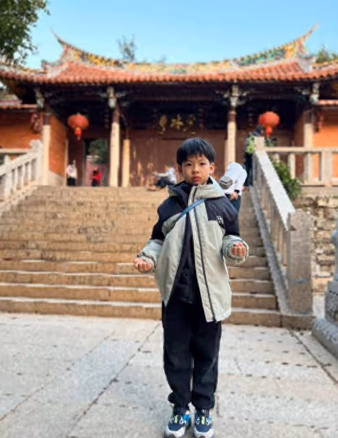 劉璇送8歲兒子去泉州南少林寺,沒暖氣吃素食,一天100元住宿簡陋