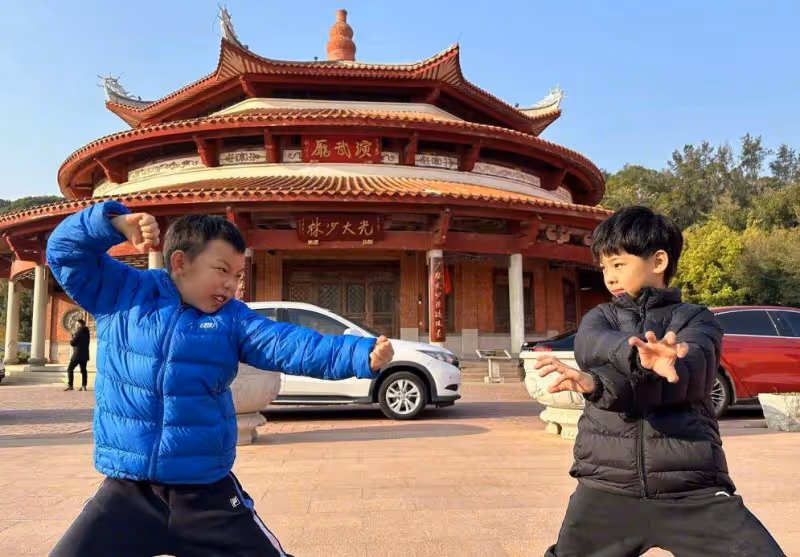 劉璇送8歲兒子去泉州南少林寺,沒暖氣吃素食,一天100元住宿簡陋