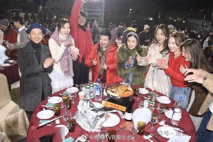 吳若希自嘲頒獎禮陪跑!龔嘉欣不介意與張馳豪姊弟戀