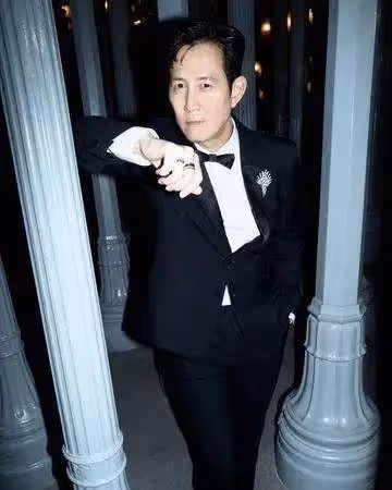 52歲李政宰與女財閥海邊嬉戲!林世玲穿比基尼身材火辣