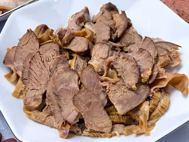 豬身上最貴的一塊肉,吃雞肉鴨肉不如吃它,營養好吃,鮮香不油膩