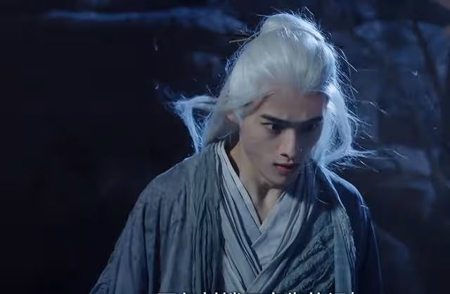 白月梵星：梵樾幻境出來後失憶，白爍給他起名木木