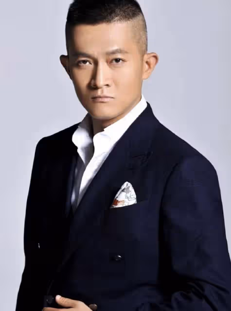 楊志剛:被過繼給舅舅,哥哥力捧他成名,生母去世也沒叫聲媽