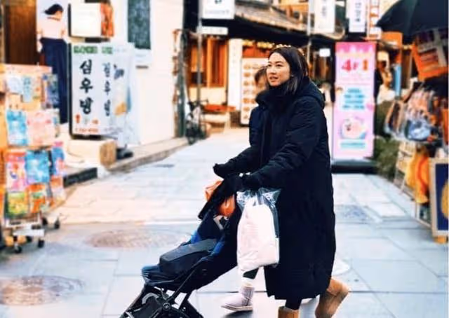 後悔太早生娃?TVB前學霸港姐現身活動,自曝帶娃辛苦暫不生二胎