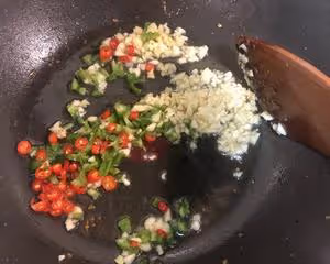 生蚝粉絲煲