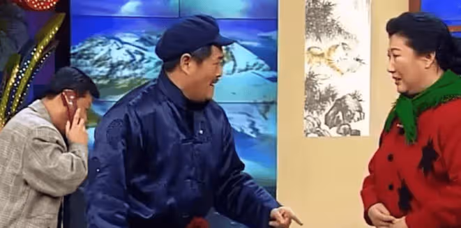 90年春晚發生了什麼,趙本山第一次登場,就被全體人轟下台?