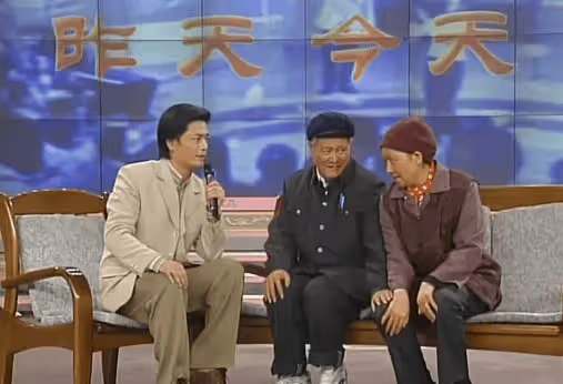 90年春晚發生了什麼,趙本山第一次登場,就被全體人轟下台?