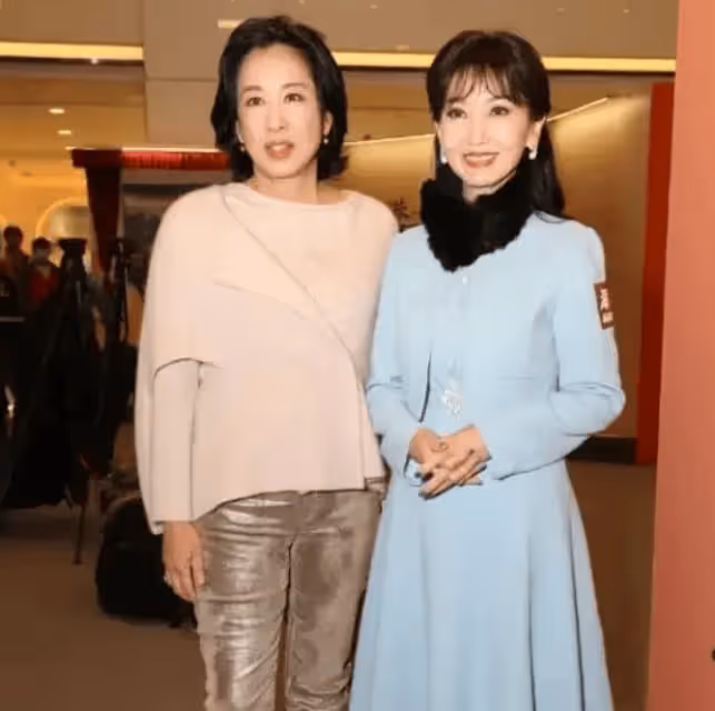 朱玲玲與趙雅芝罕見會面,徹底向外界證明,明星與豪門的差距多大