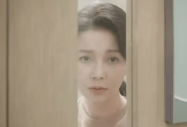 演完虞書欣媽媽,又演黃景瑜媽媽,45歲的她年輕時是個氧氣大美女,演過「賽貂蟬」