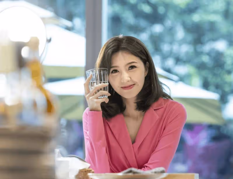 TVB花旦結婚8年頻公審老公被稱「惡妻」!再斥送女同事上班:你見過許濤送我回公司嗎?