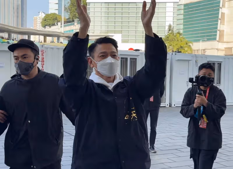 劉德華人品太好，演唱會邀請83歲落魄失明港星，吳君如臉都笑變形