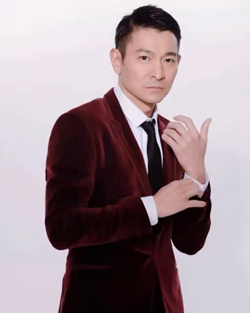 劉德華人品太好，演唱會邀請83歲落魄失明港星，吳君如臉都笑變形