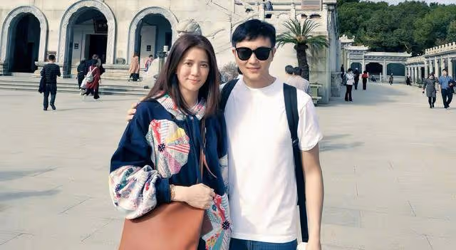 驚喜！香港知名女星袁詠儀重回TVB拍劇，老公張智霖也宣布回巢