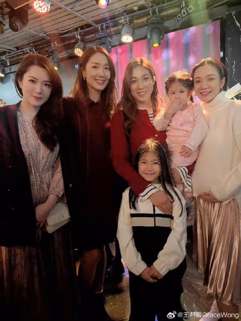 王祖藍舉辦慶生派對！妻子圈中姐妹團齊現身，鍾嘉欣帶女兒湊熱鬧
