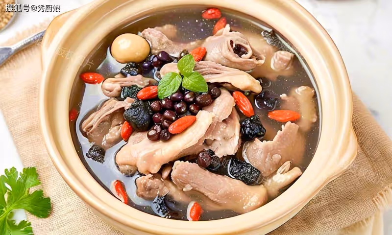 最「補腎」的一種食物,中老年人常吃對頭髮、睡眠、眼睛都特好!