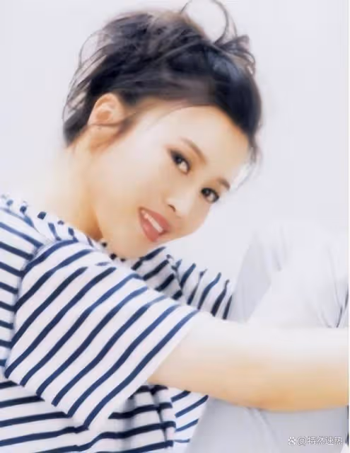 演員丁嘉麗:我這輩子最後悔的,就是為愛丟了自尊,捧紅了孫紅雷